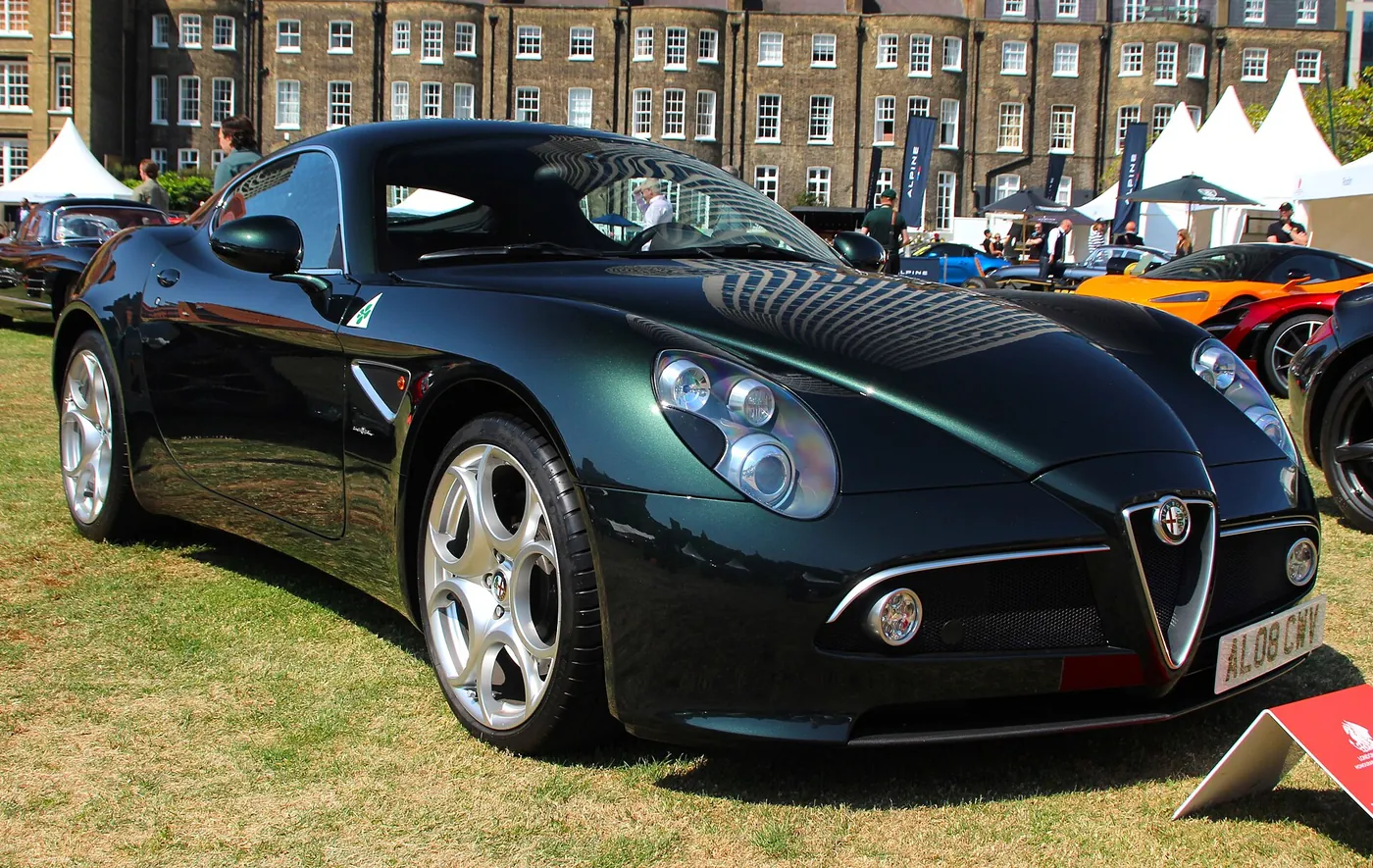 Alfa Romeo 8C — foto 3