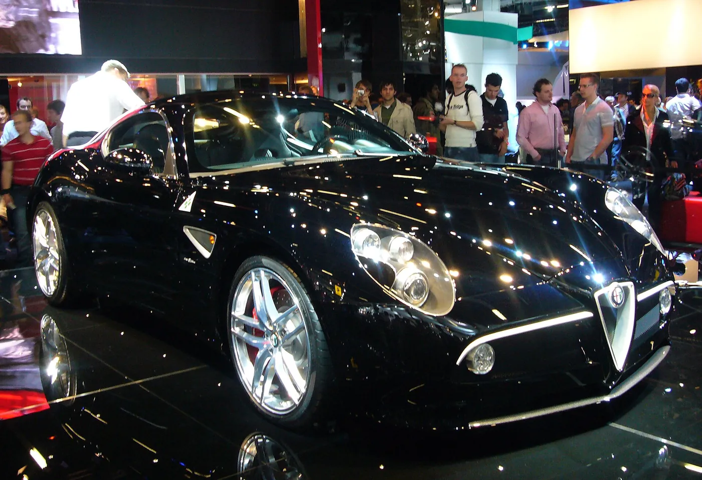 Alfa Romeo 8C — foto 6