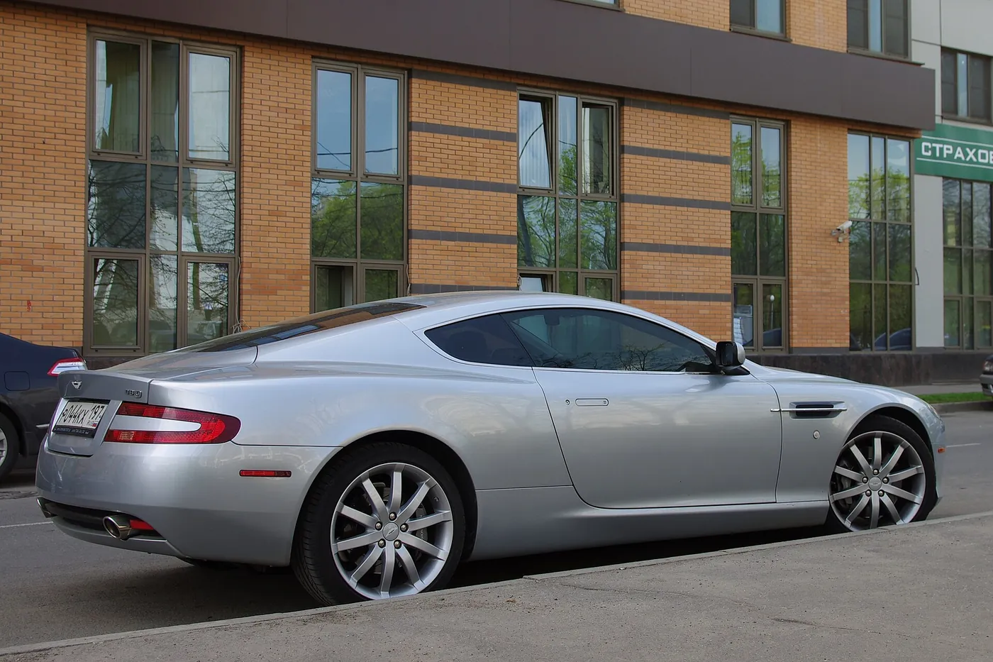 Aston Martin DB9 — foto 4