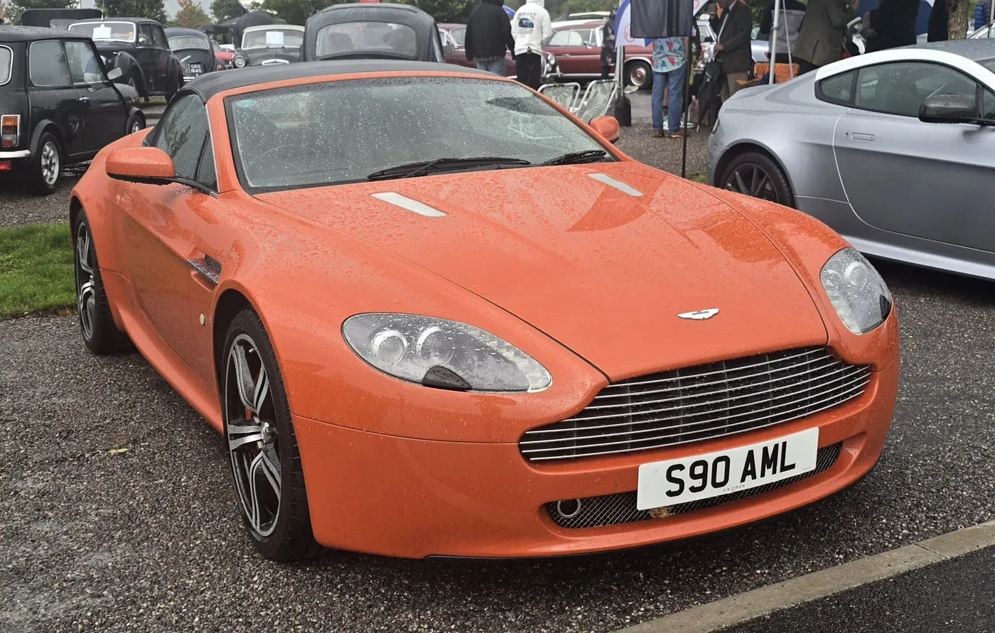 Aston Martin V8 Vantage Volante — foto 2