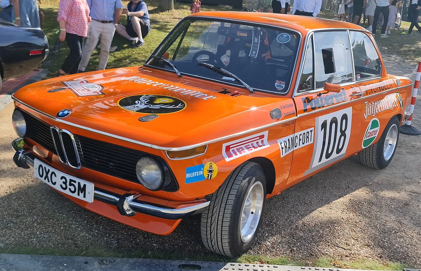 BMW 2002 — foto 2