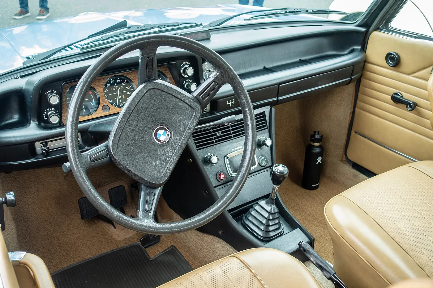 BMW 2002 — foto 3