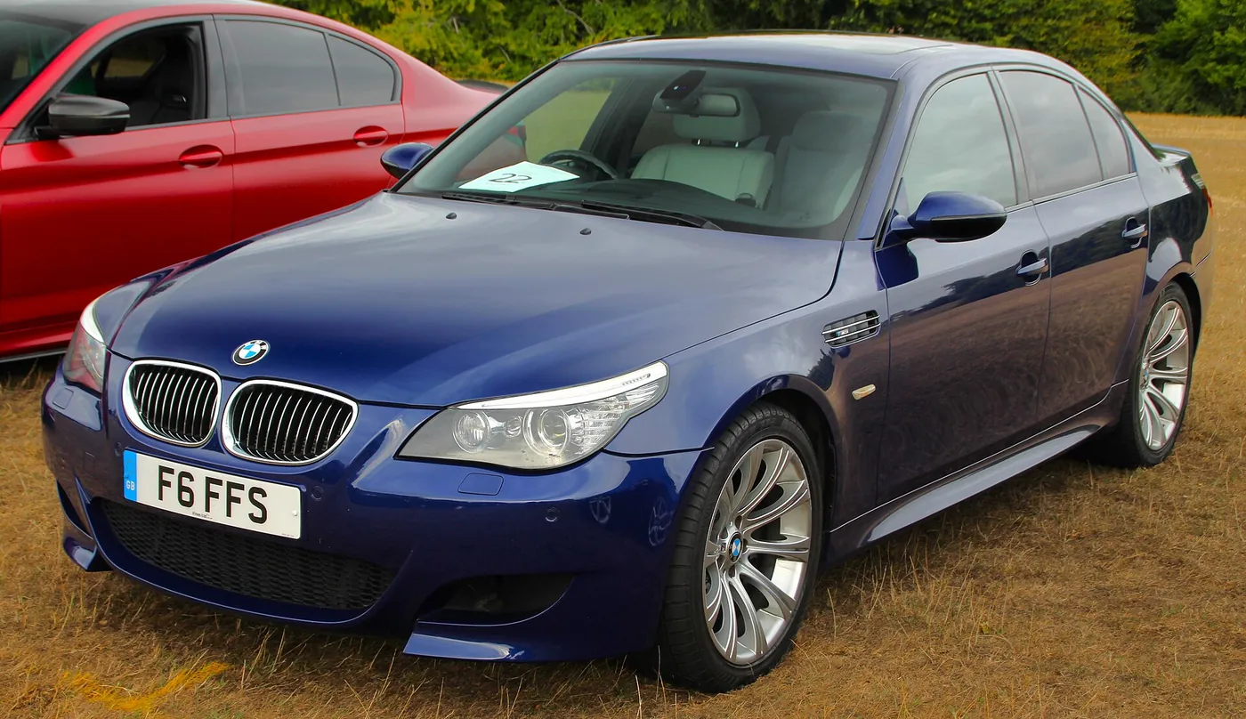 BMW M5 — foto 2