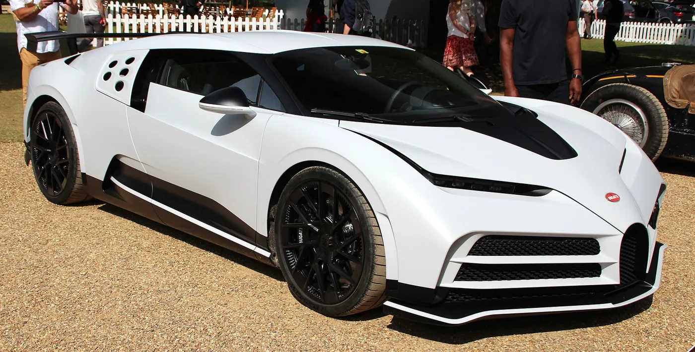 Bugatti Centodieci — foto 1