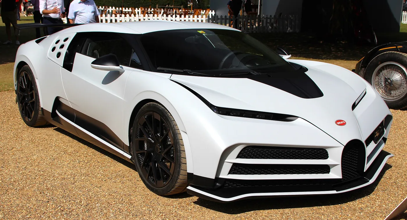 Bugatti Centodieci — foto 3