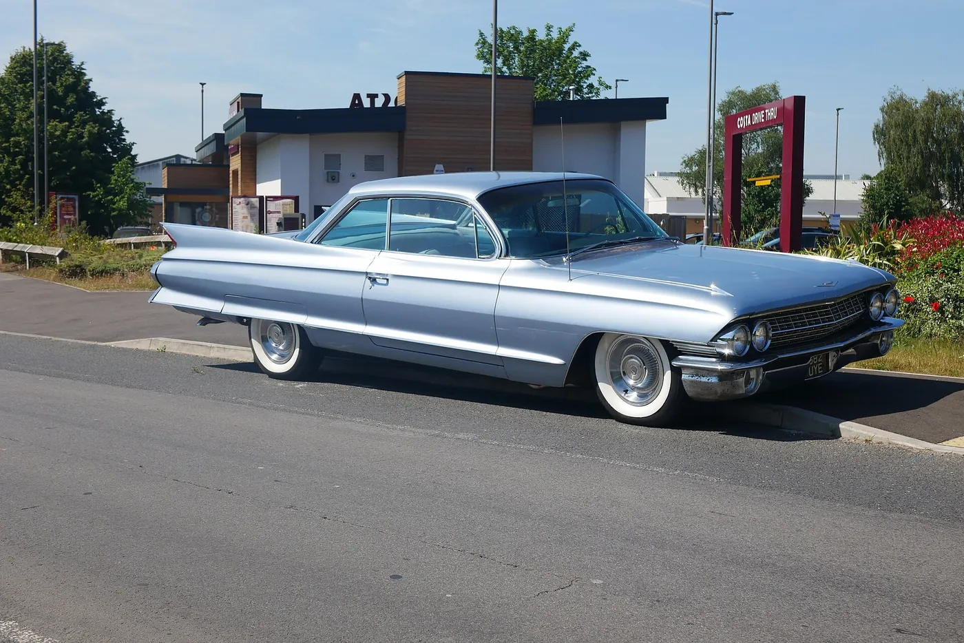 Cadillac Coupé DeVille — foto 3