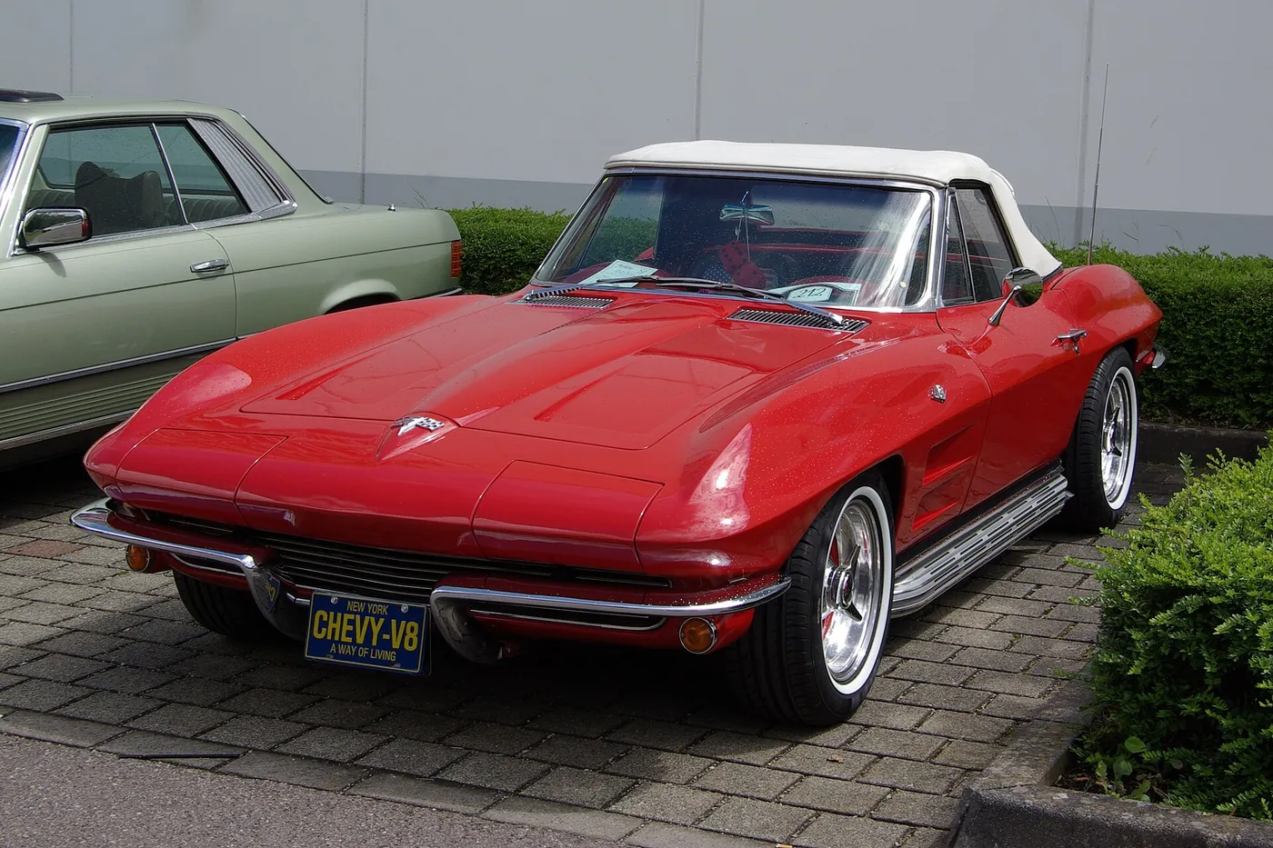 Chevrolet Corvette — foto 1