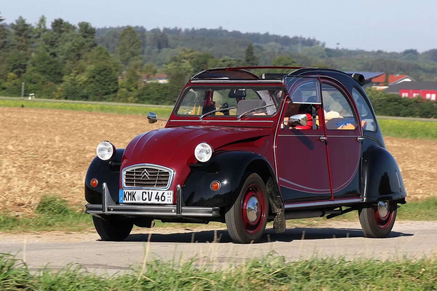 Citroën 2CV Sahara — foto 1