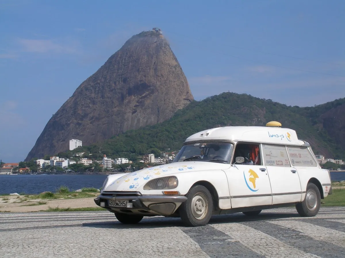 Citroën DS Ambulance — foto 1