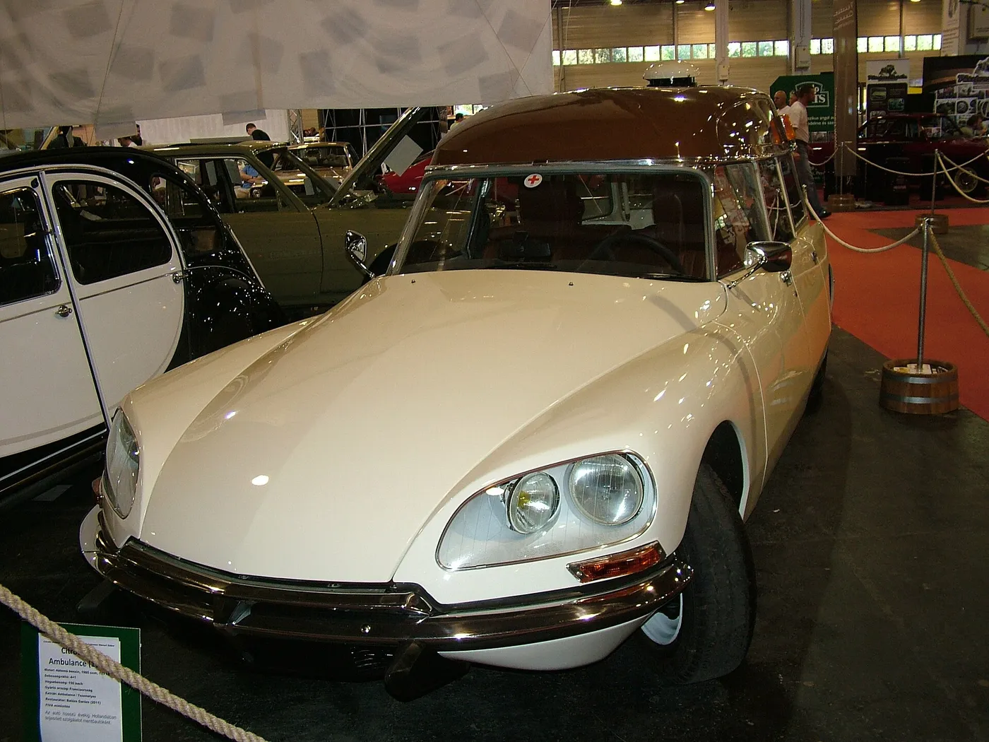 Citroën DS Ambulance — foto 4
