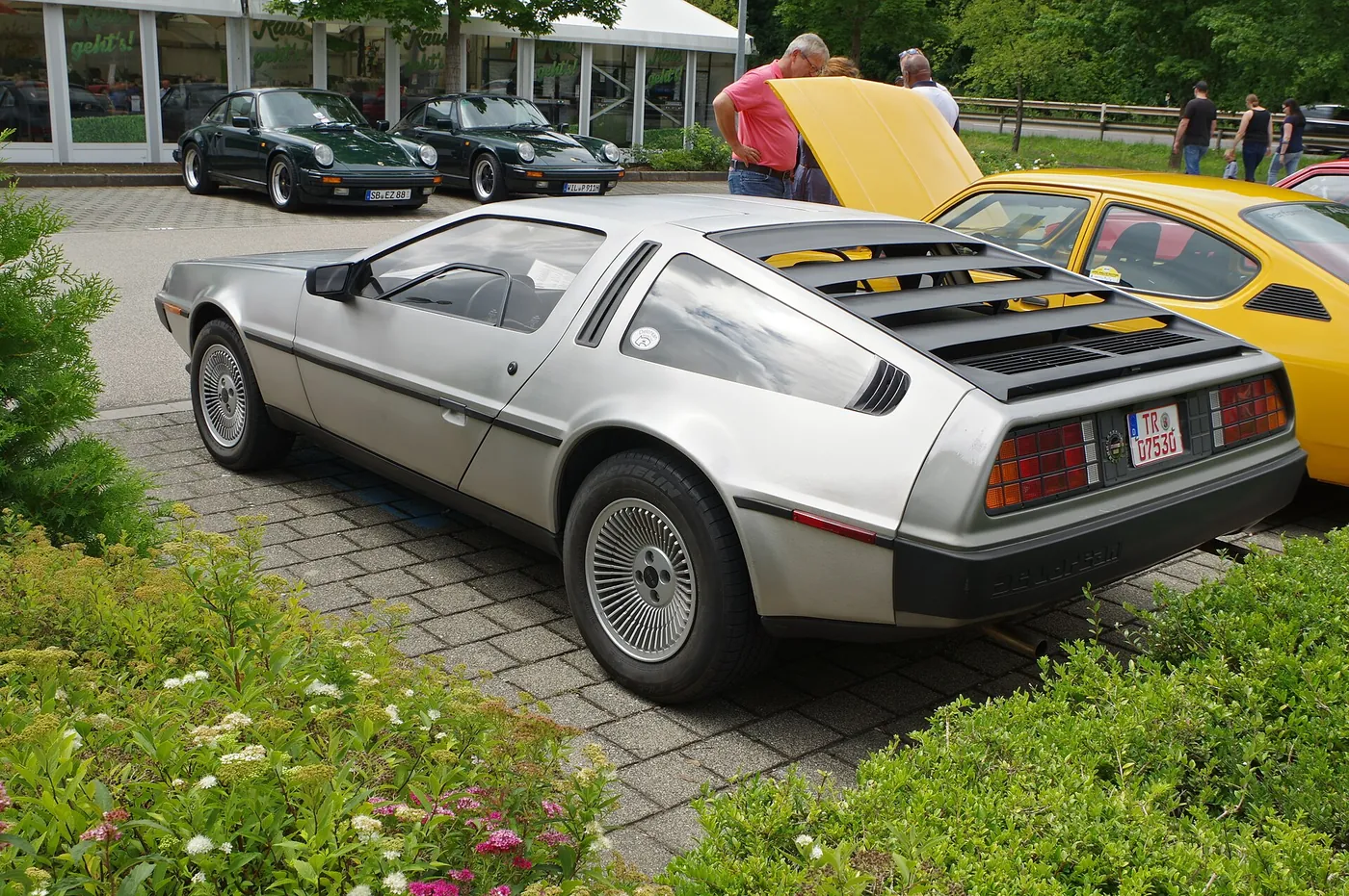 DeLorean DMC-12 — foto 1