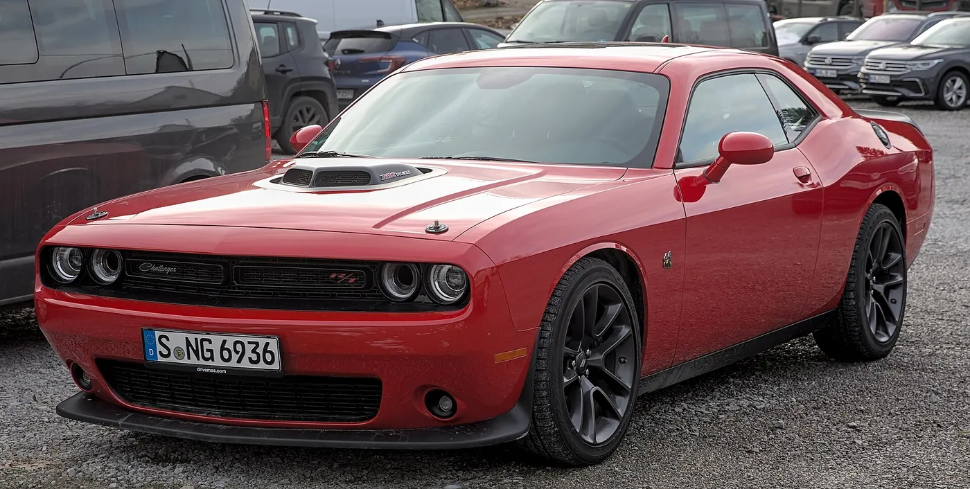 Dodge Challenger R/T — foto 1
