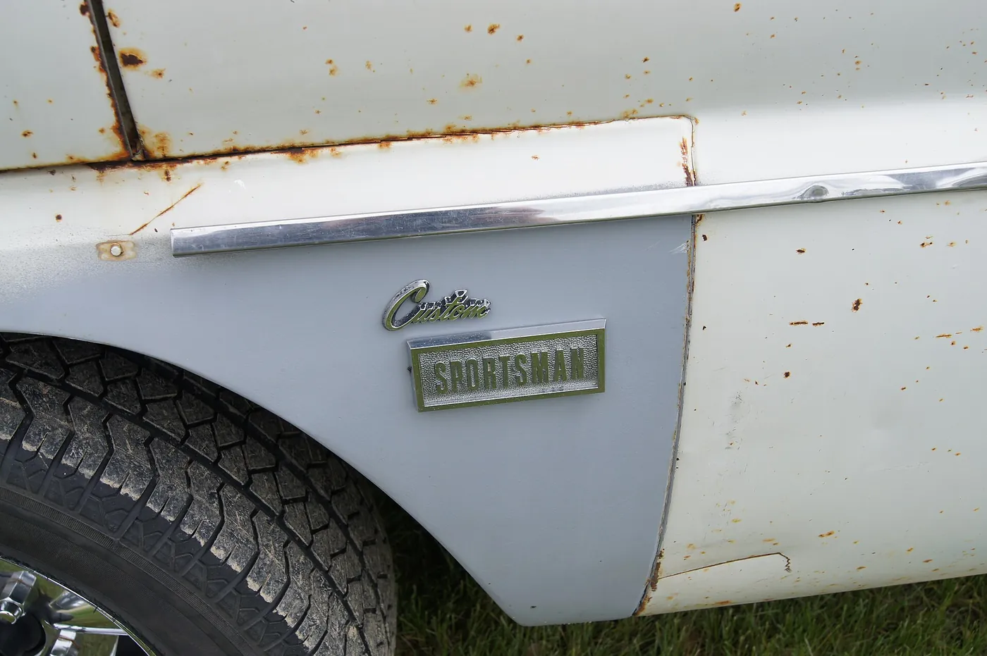 Dodge Custom Sportsman — foto 3