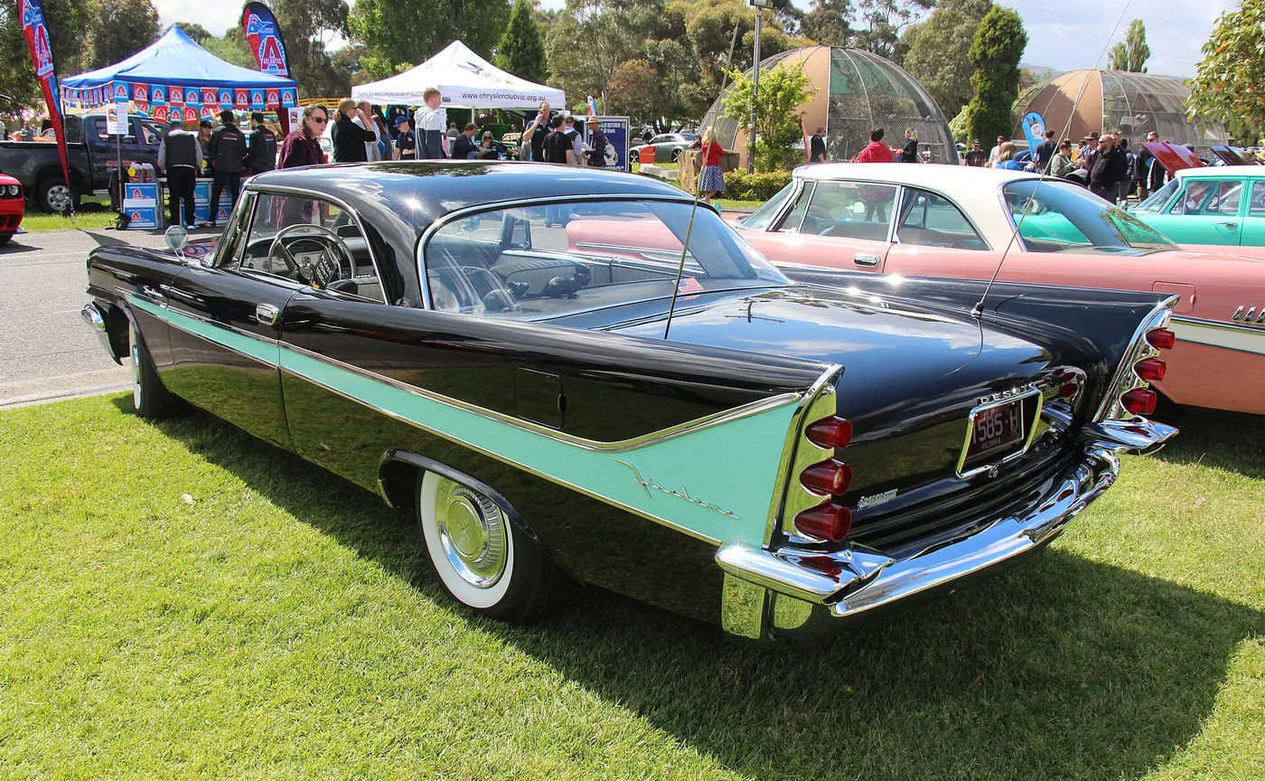 Dodge Custom Sportsman — foto 6