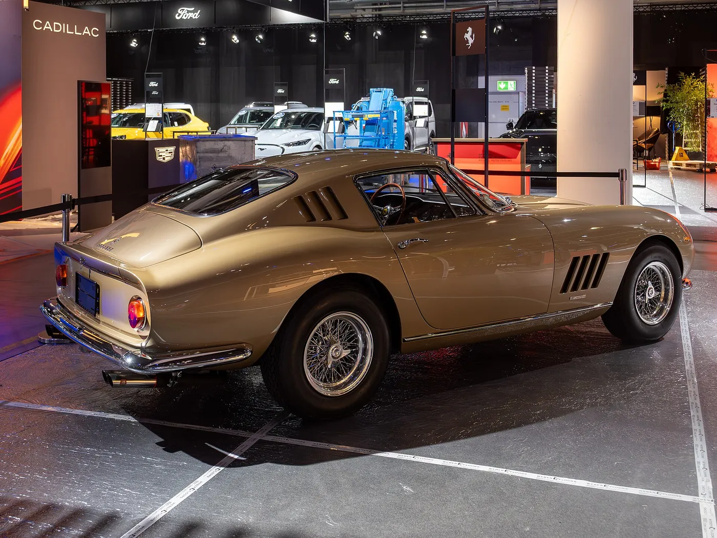 Ferrari 275 GTB/4 — foto 1