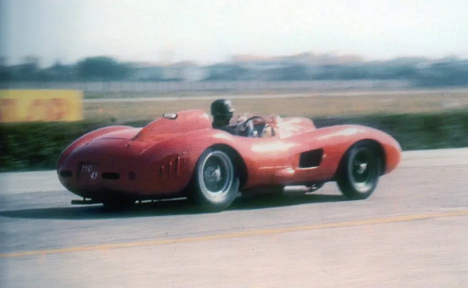 Ferrari 335 S Spider Scaglietti 1957 rojo Ferrari número 531 Mille Miglia.