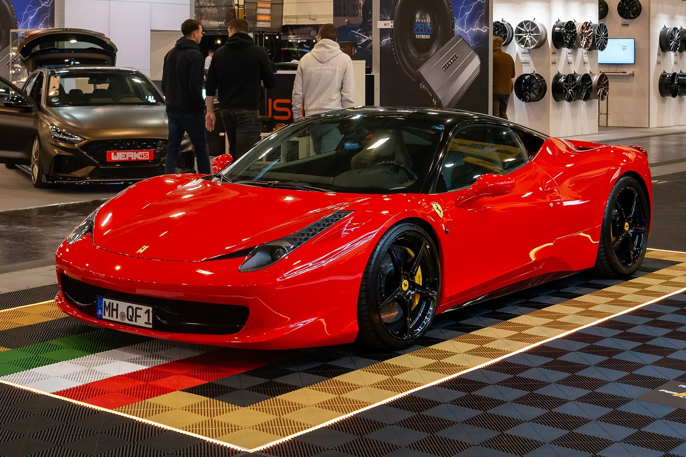 Ferrari 458 — foto 1