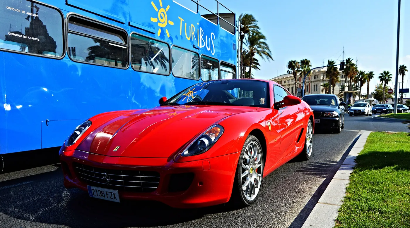 Ferrari 599 — foto 2