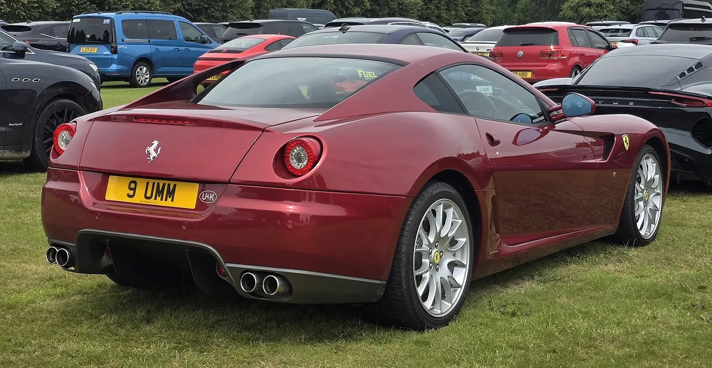 Ferrari 599 — foto 4