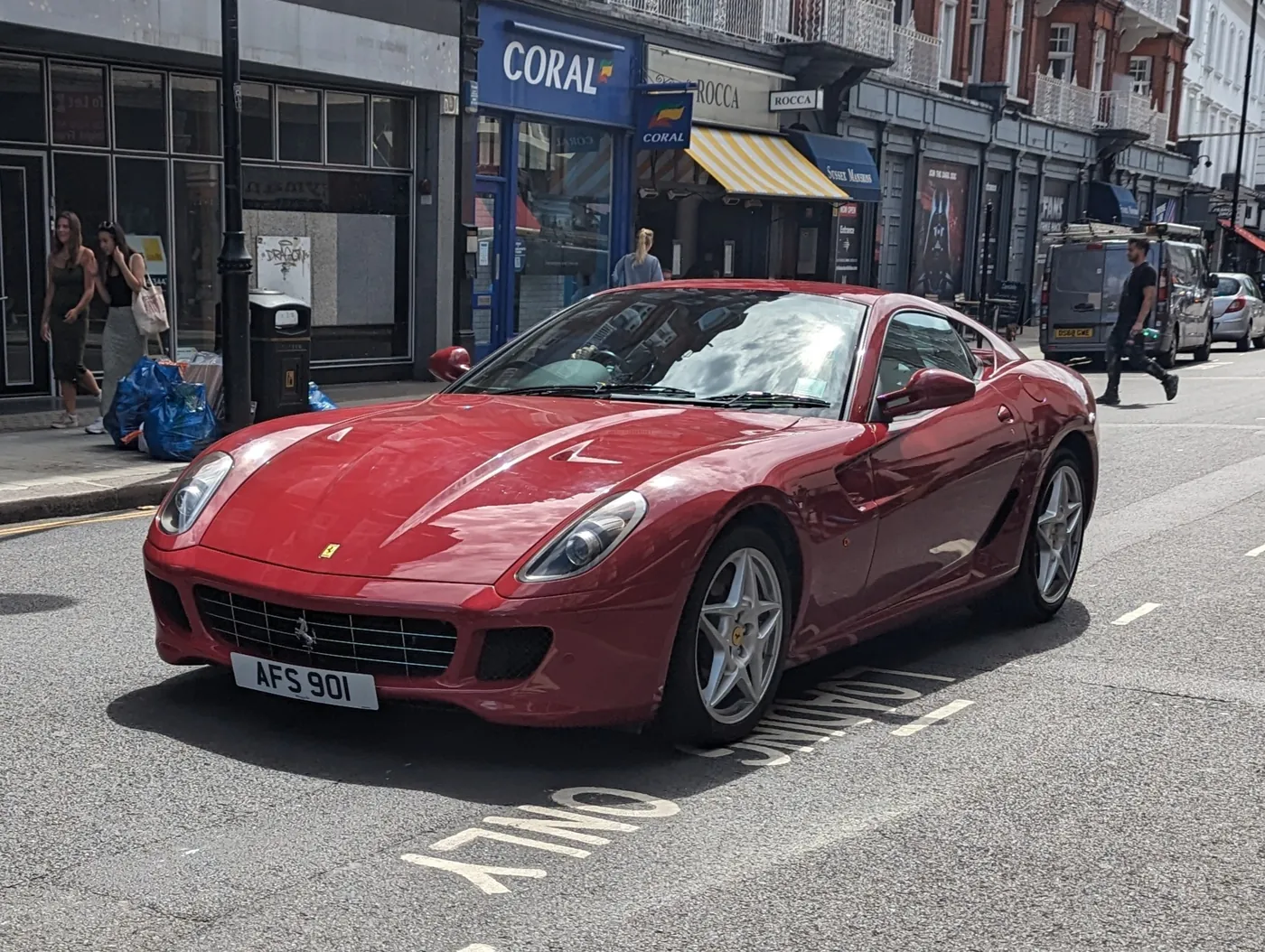 Ferrari 599 — foto 5