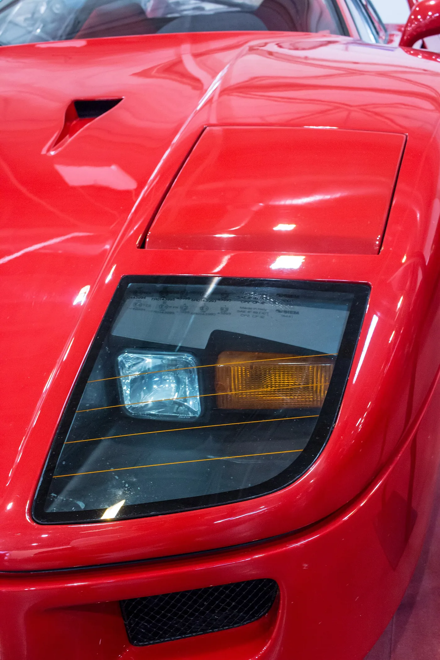 Ferrari F40 — foto 3