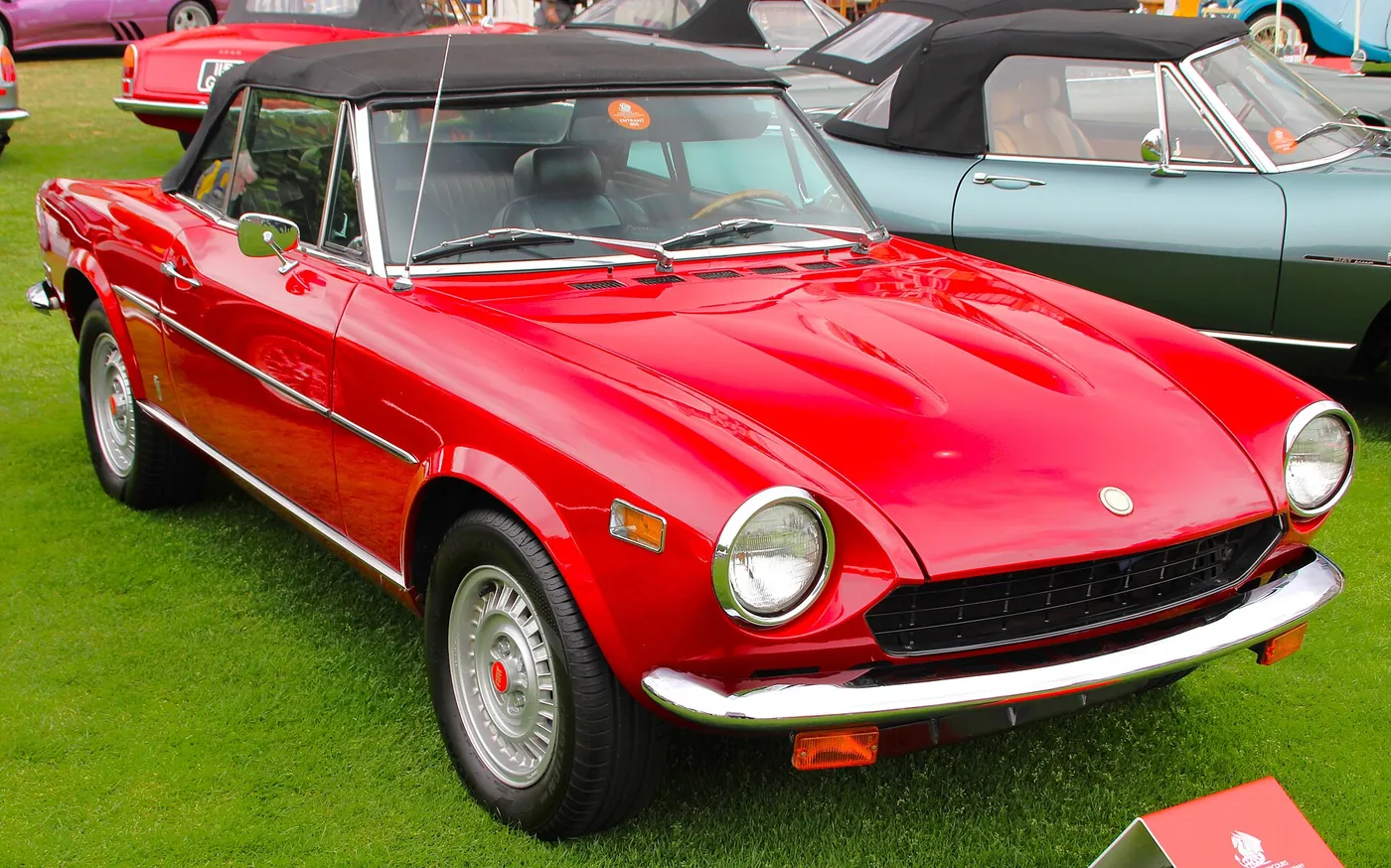 Fiat 124 Sport Spider — foto 4