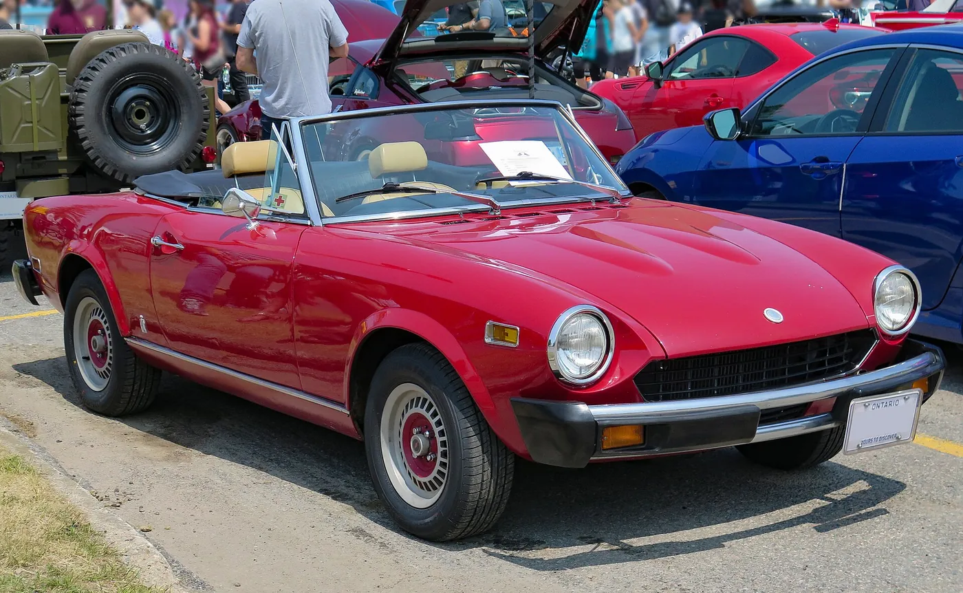 Fiat 124 Sport Spider — foto 5
