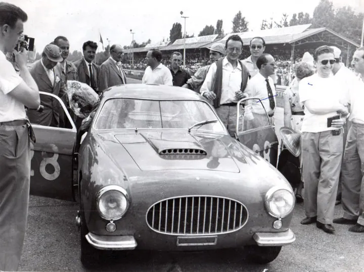 Fiat 8V — foto 5