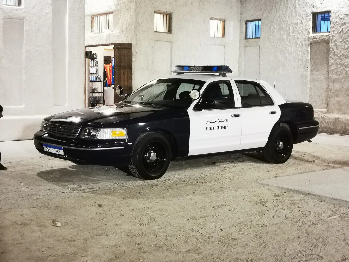 Ford Crown Victoria — foto 2
