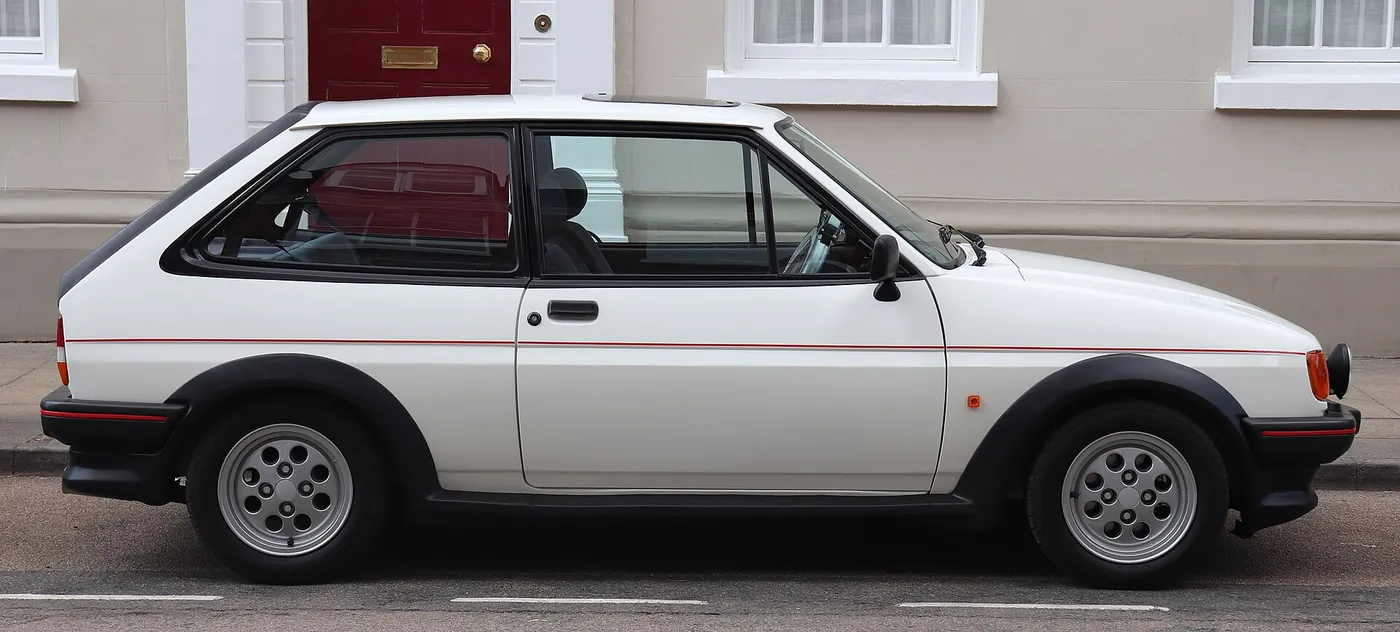 Ford Fiesta — foto 2