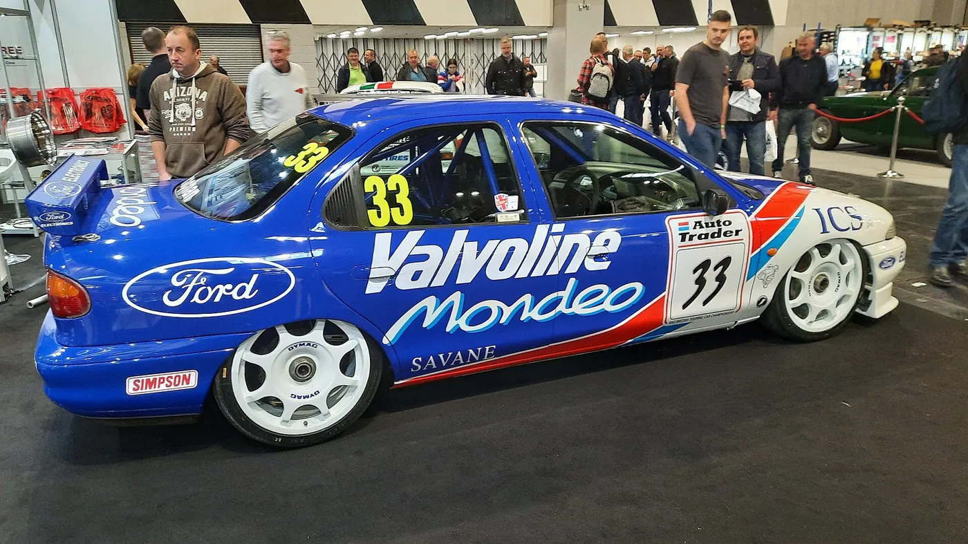 Ford Mondeo — foto 6