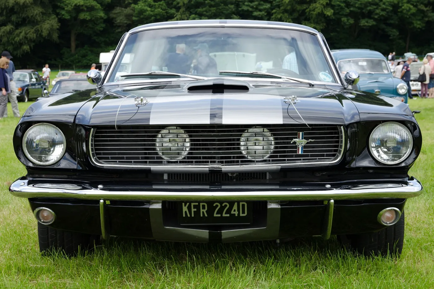 Ford Mustang — foto 3