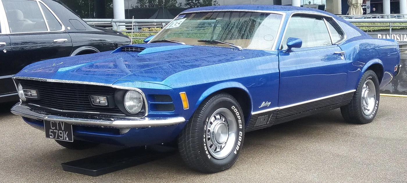 Ford Mustang — foto 5