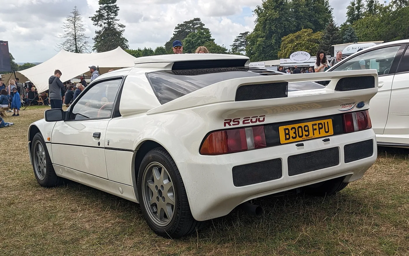 Ford RS200 — foto 2