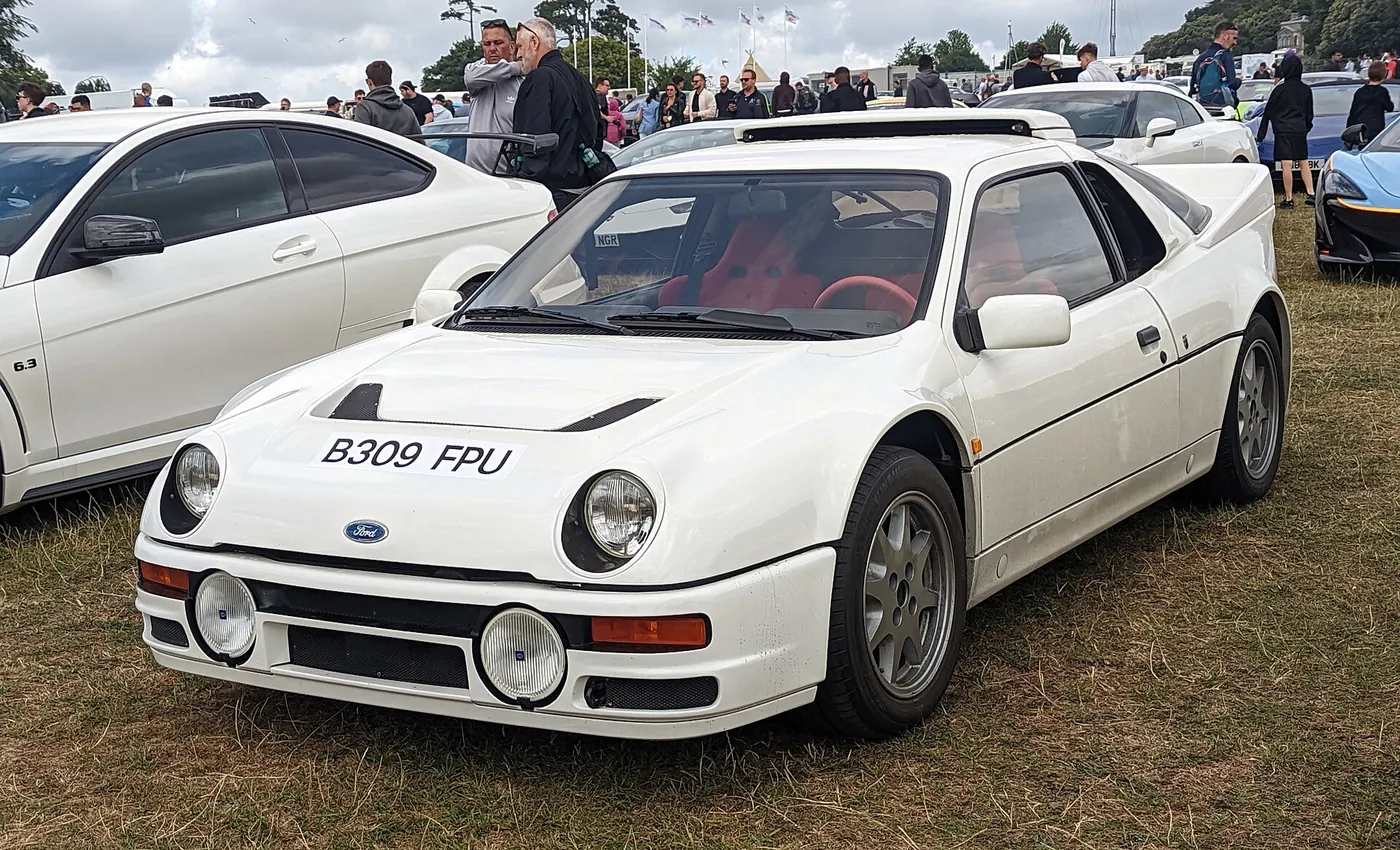 Ford RS200 — foto 6