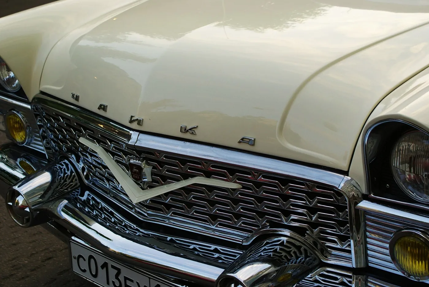 GAZ 13 Chaika — foto 3