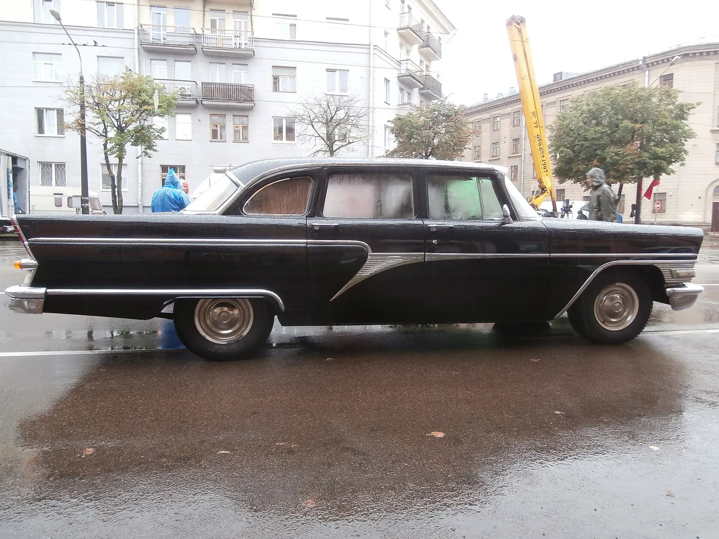 GAZ 13 Chaika — foto 6