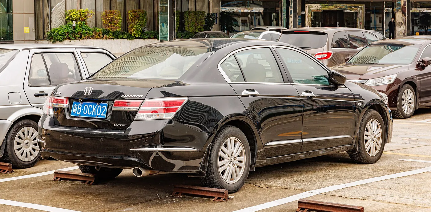 Honda Accord — foto 3