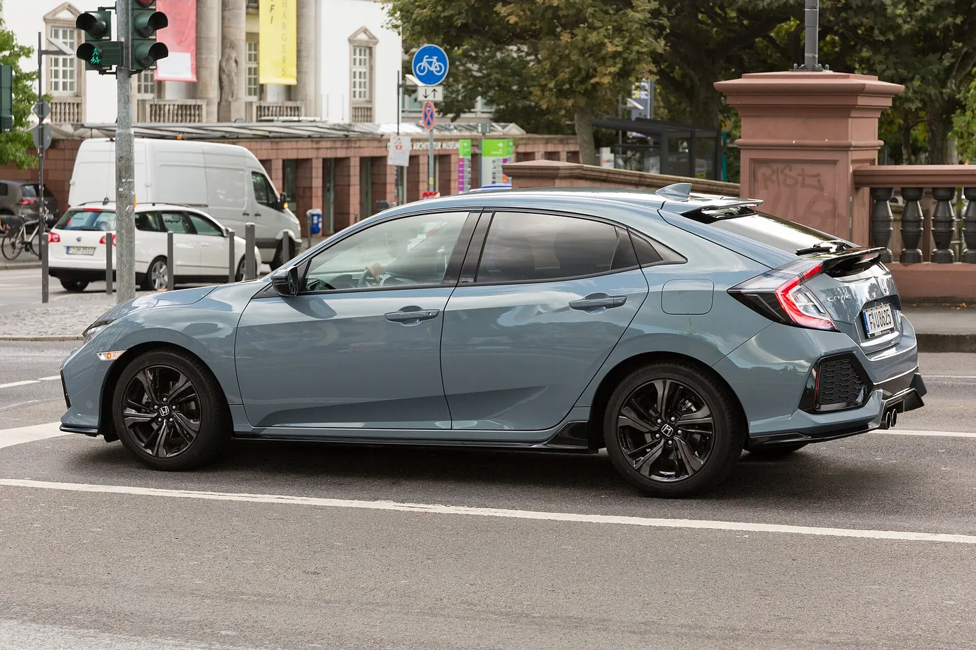 Honda Civic — foto 1