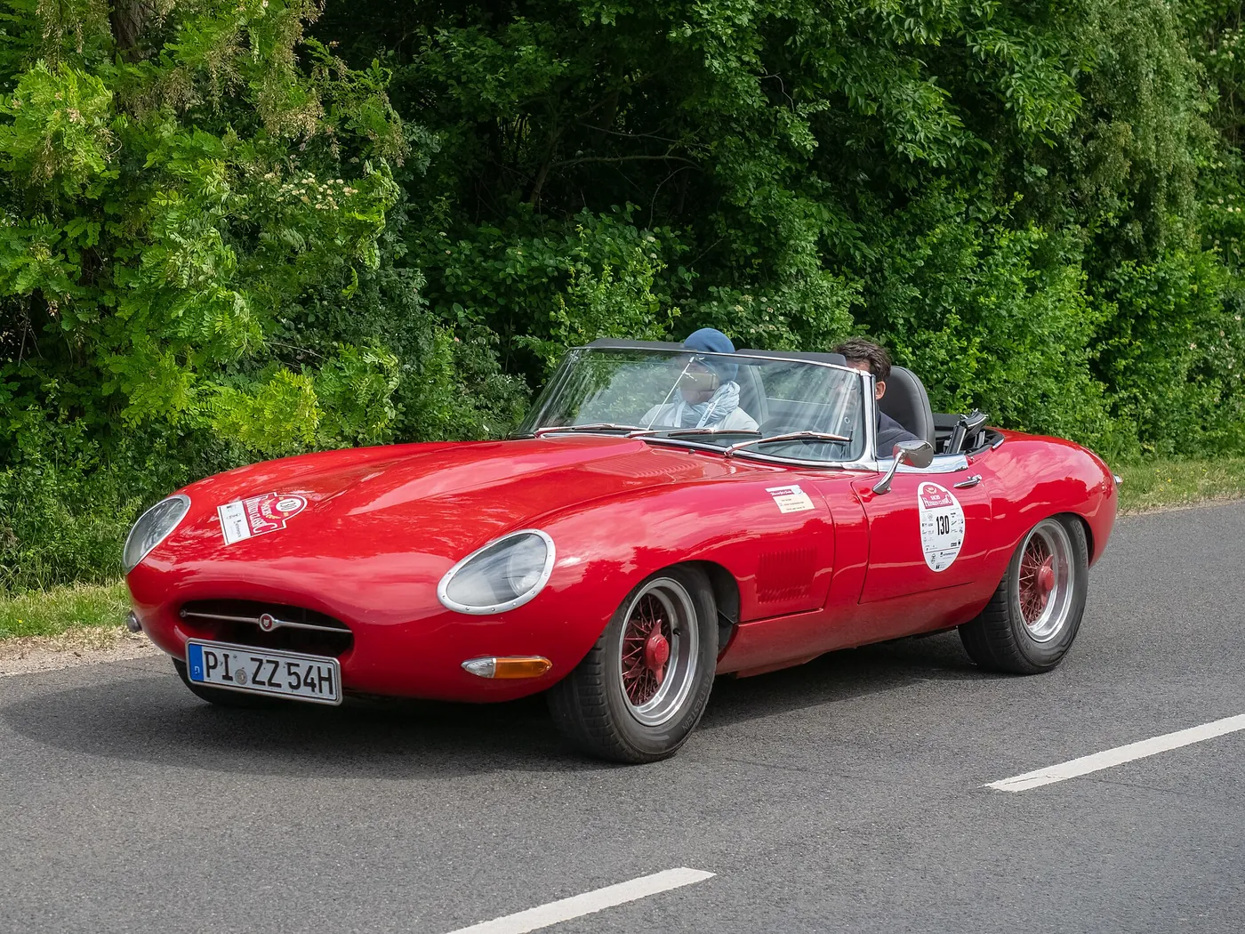Jaguar E-Type — foto 1