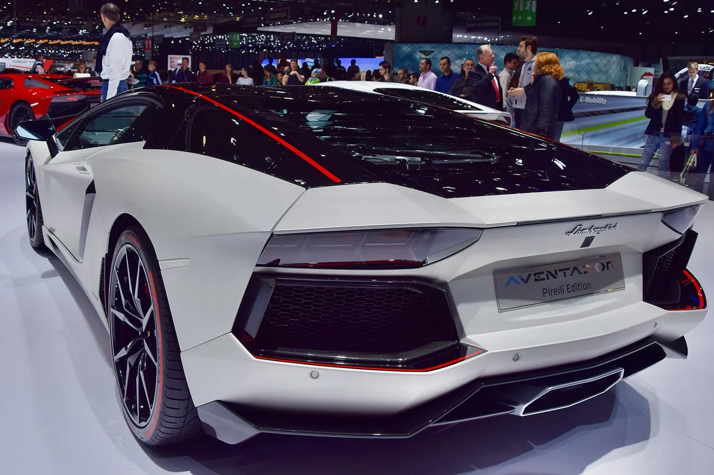 Lamborghini Aventador — foto 5
