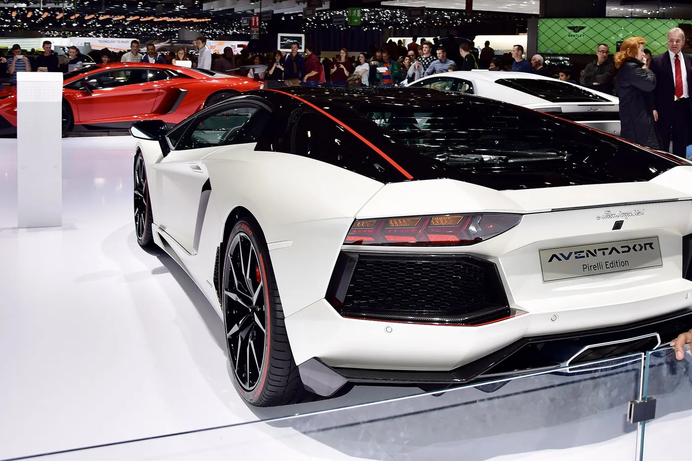 Lamborghini Aventador — foto 6