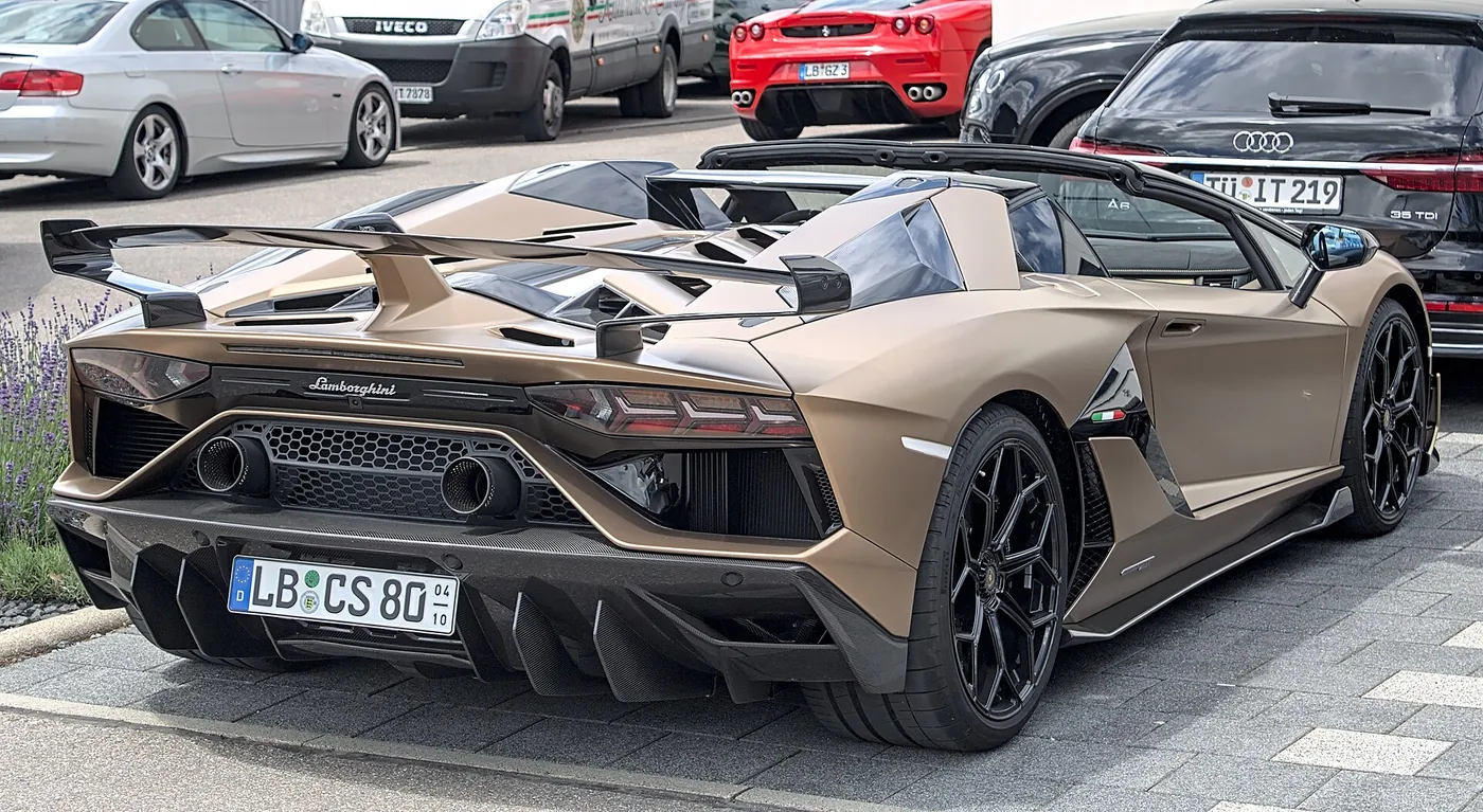 Lamborghini Aventador SVJ — foto 1