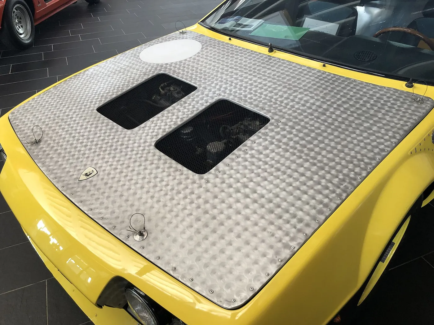 Lamborghini Jarama — foto 6