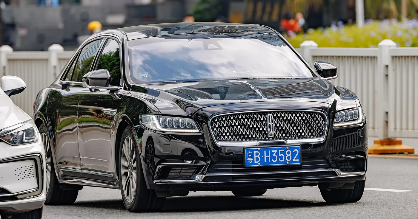 Lincoln Continental — foto 2