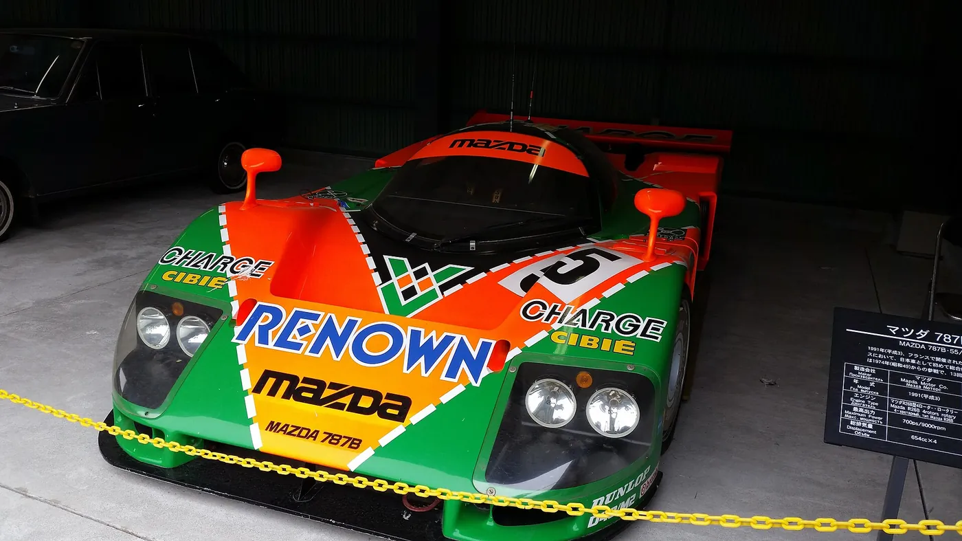 Mazda 787B — foto 4