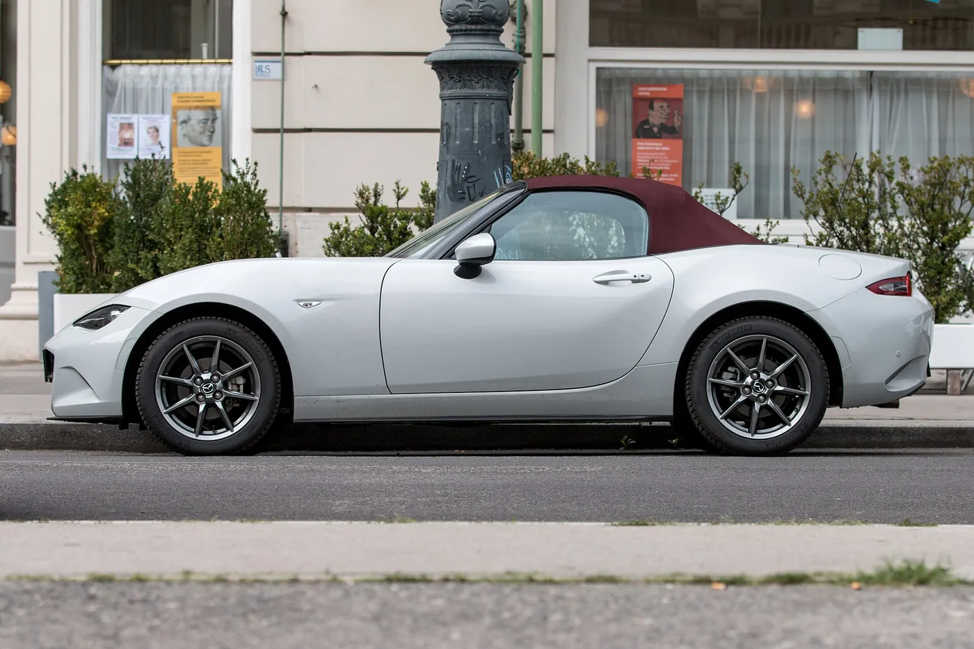 Mazda MX-5 — foto 2