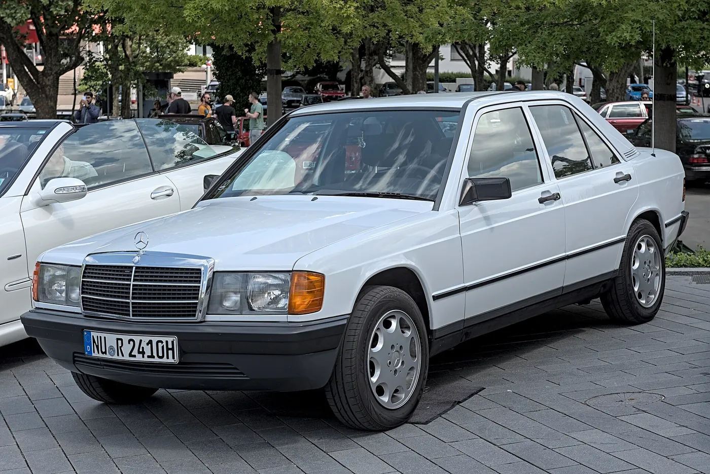 Mercedes-Benz 190E — foto 3