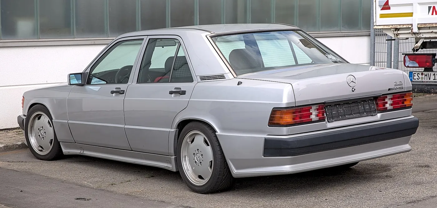 Mercedes-Benz 190E — foto 6