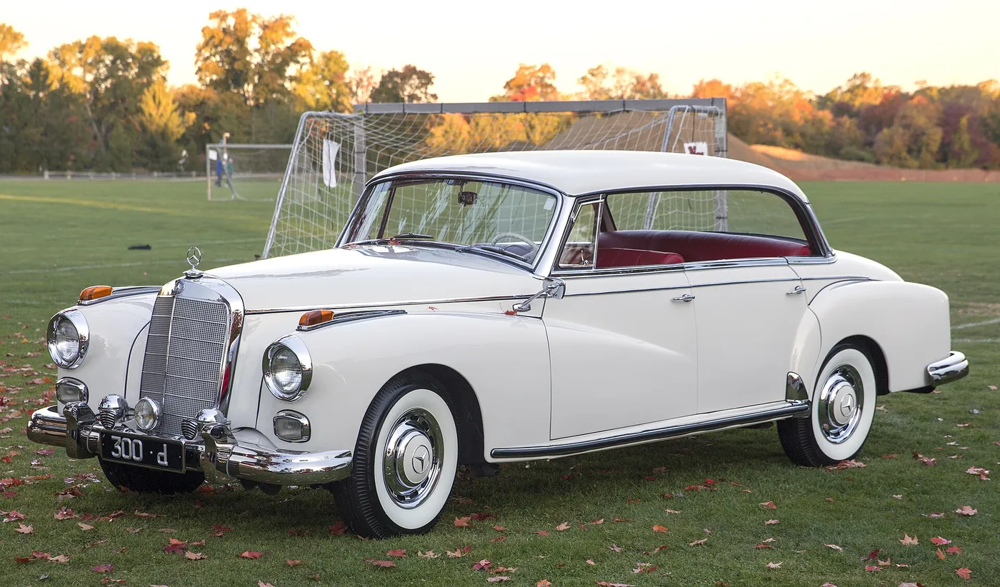 Mercedes-Benz 300d Adenauer — foto 1